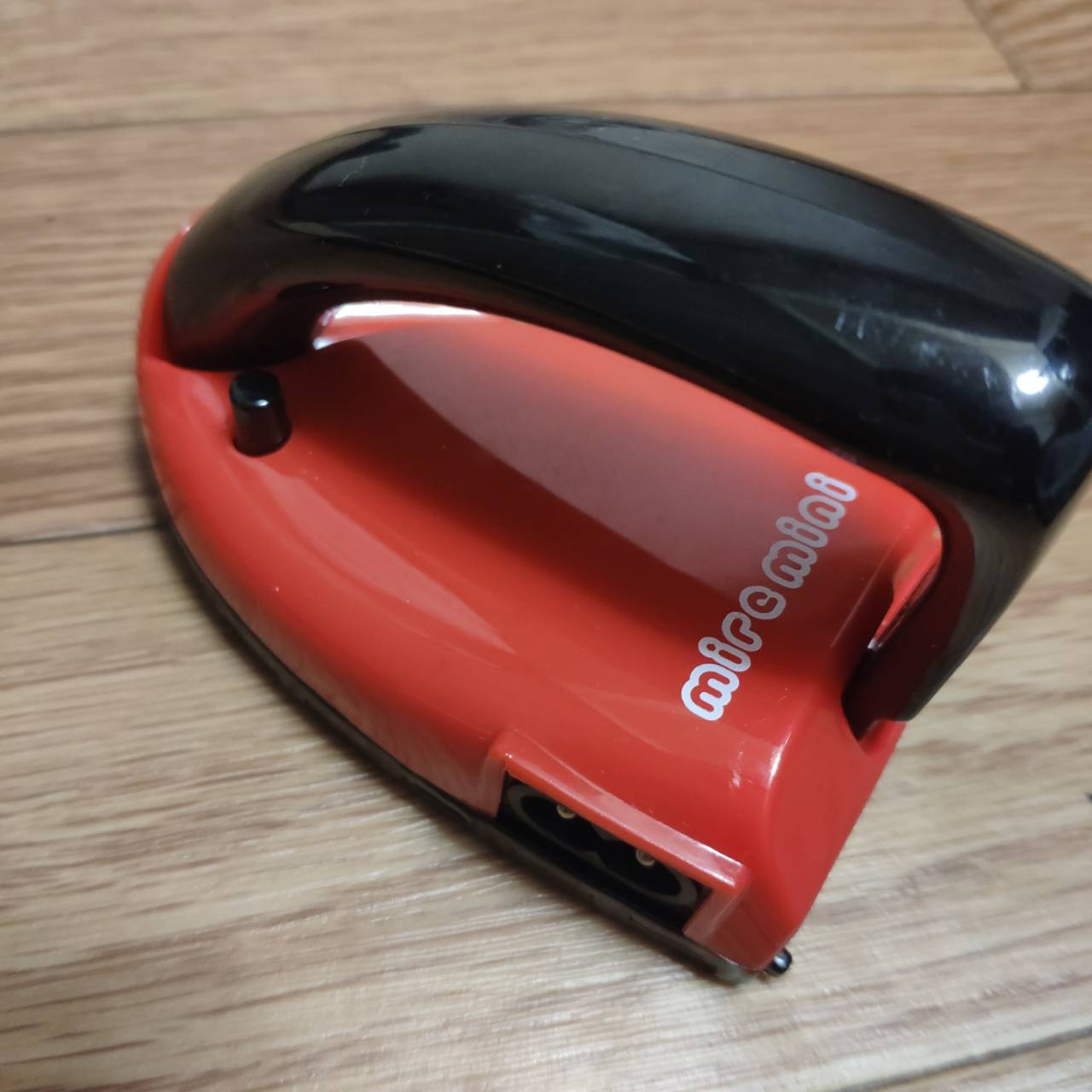 おすすめミニアイロン「ヴィトラ」レビュー！安いしシワ伸ばしも完璧