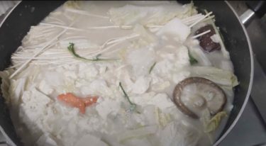 ホテル暮らしの食事！食費を節約して健康を保つヒント